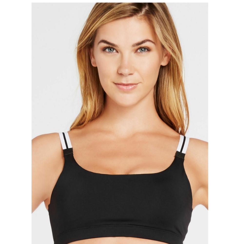 NEW! Fabletics Maya Sports Bra